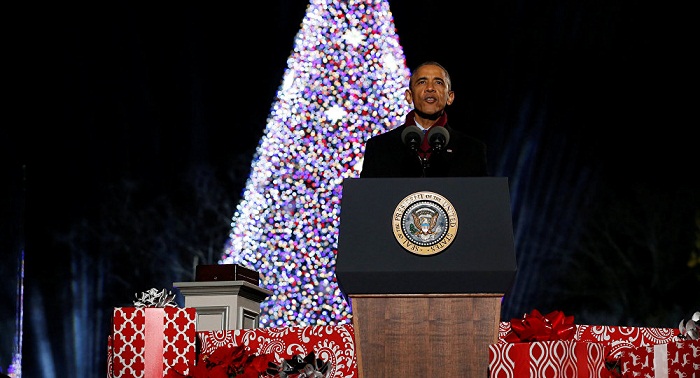 Obama lights national Christmas tree for the last time as US President 